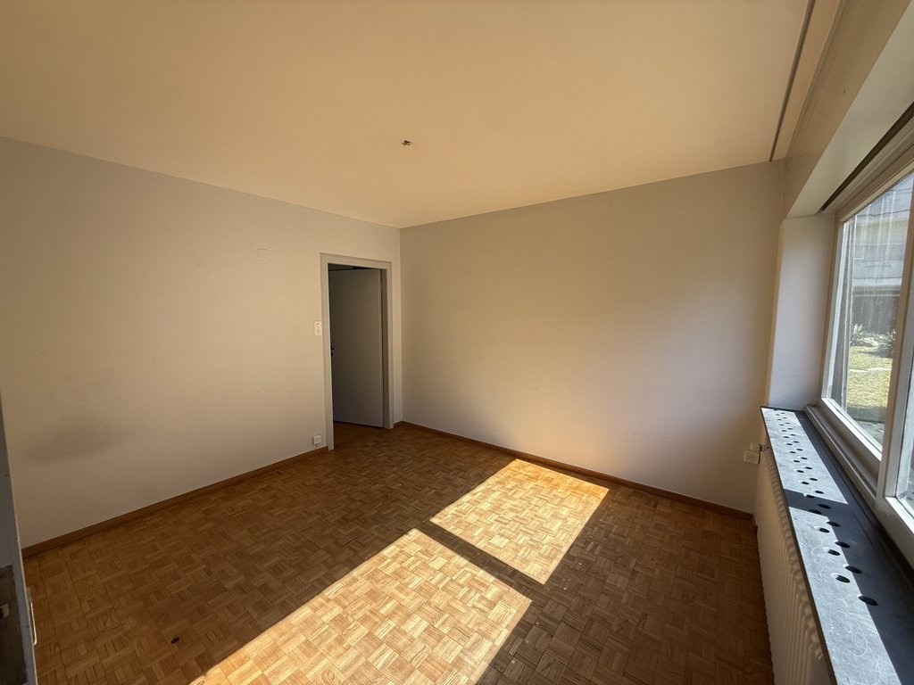 5 rooms apartment