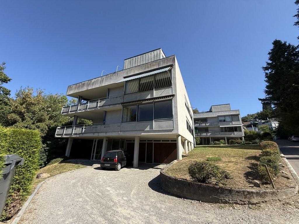 5 rooms apartment