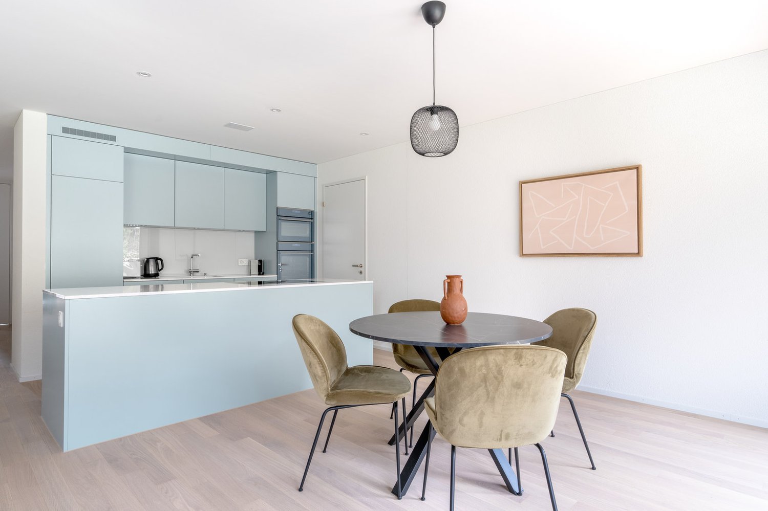 2 rooms furnished flat