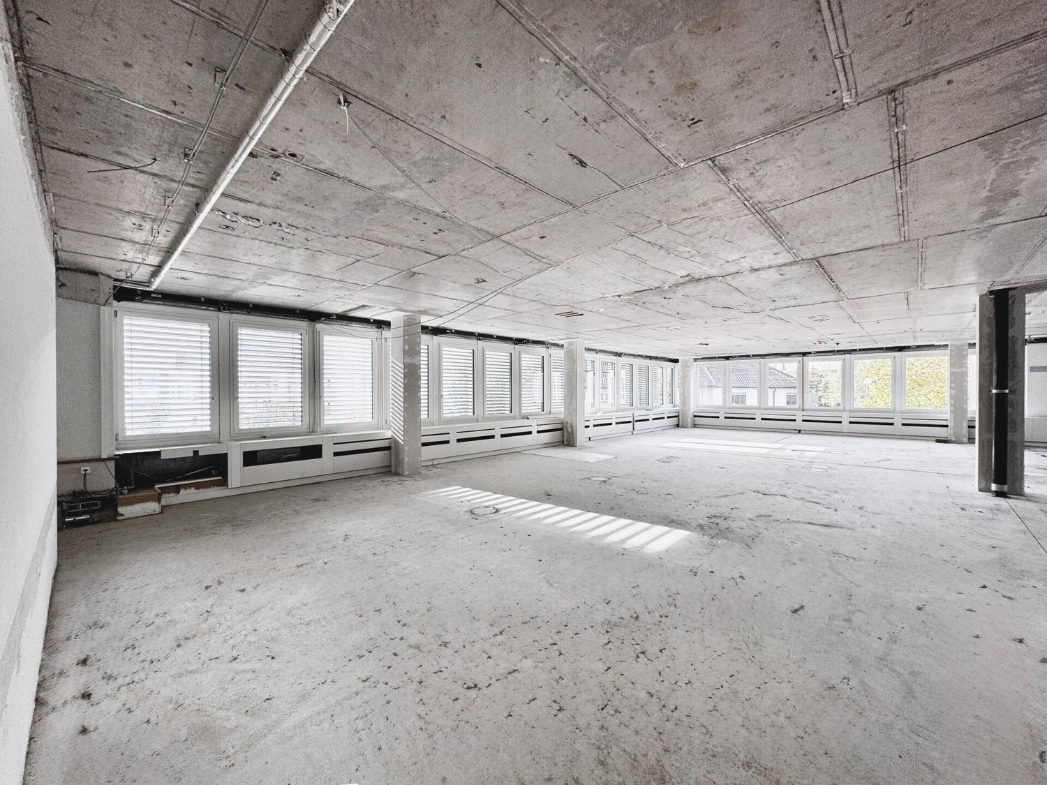400m² office