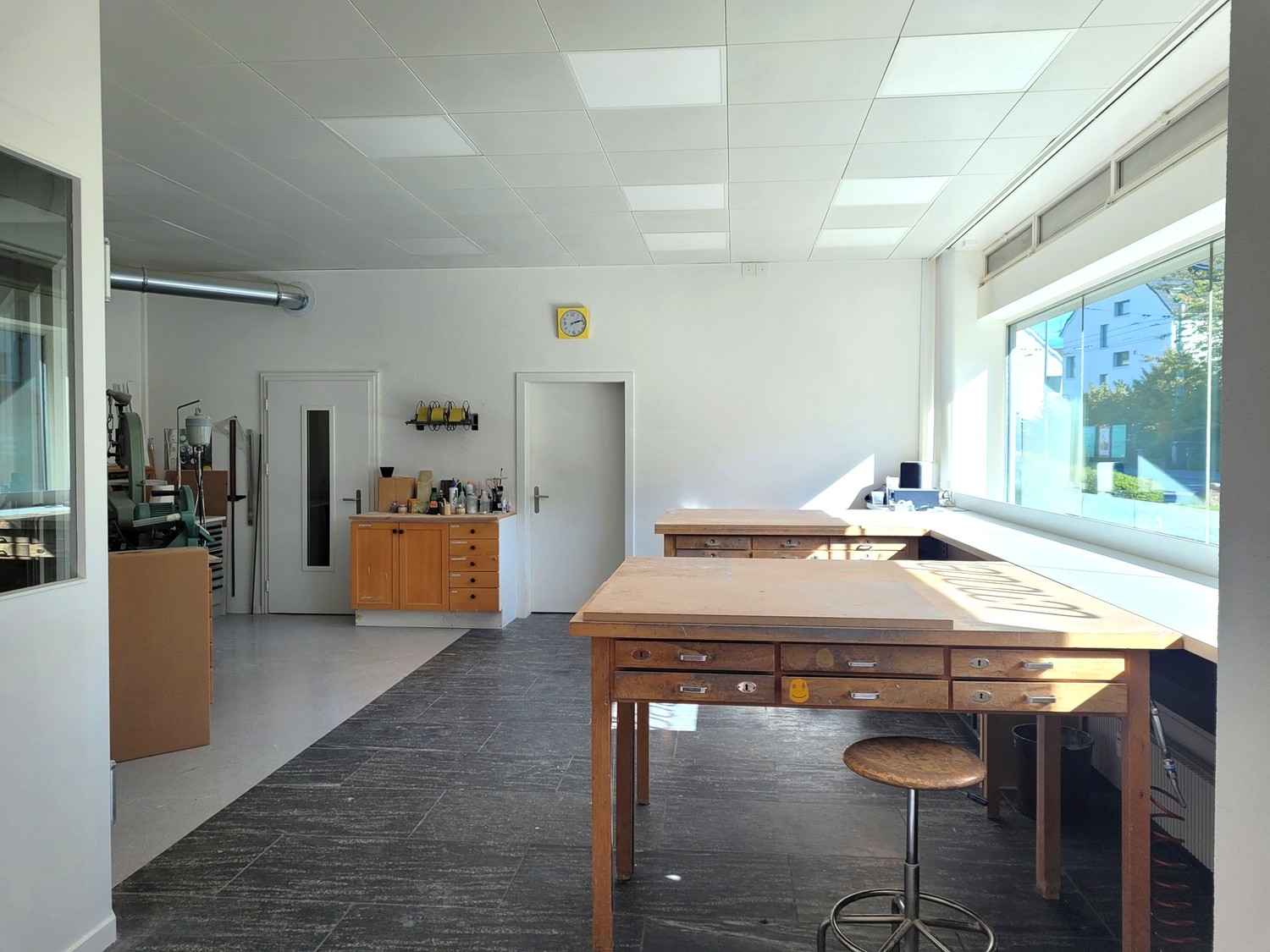 320m² commercial