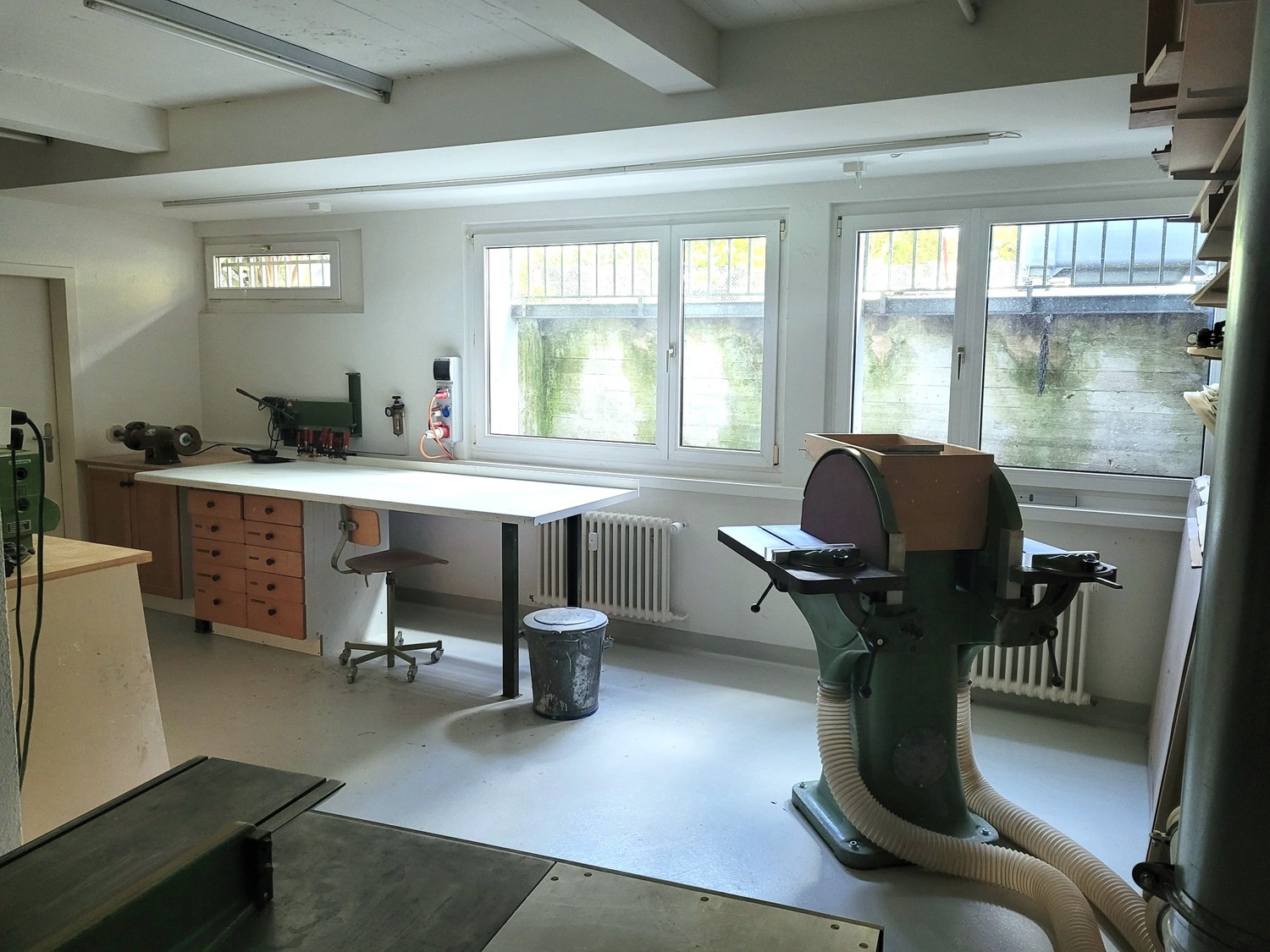 320m² commercial
