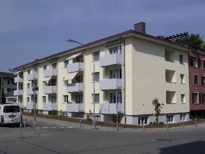 80m² commercial