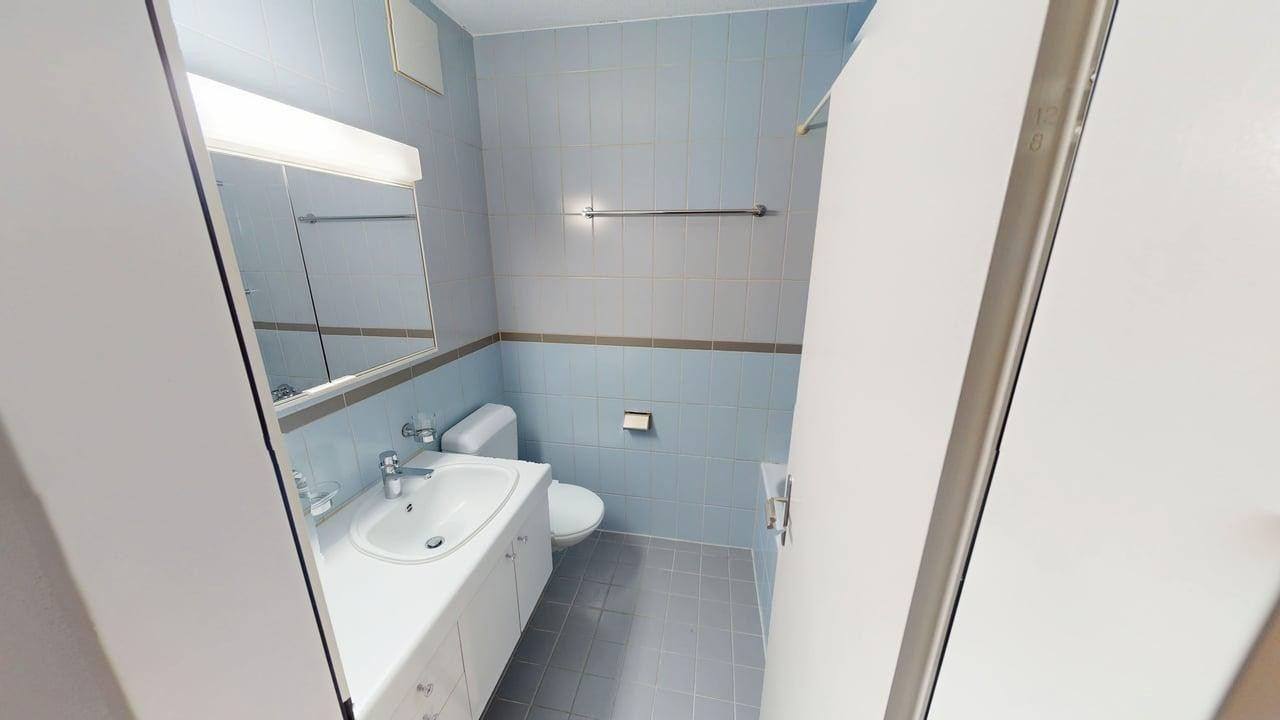 5 rooms apartment