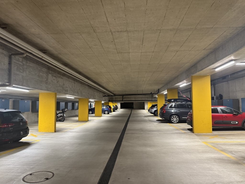 Posto auto sotterraneo, foto 2 di 3