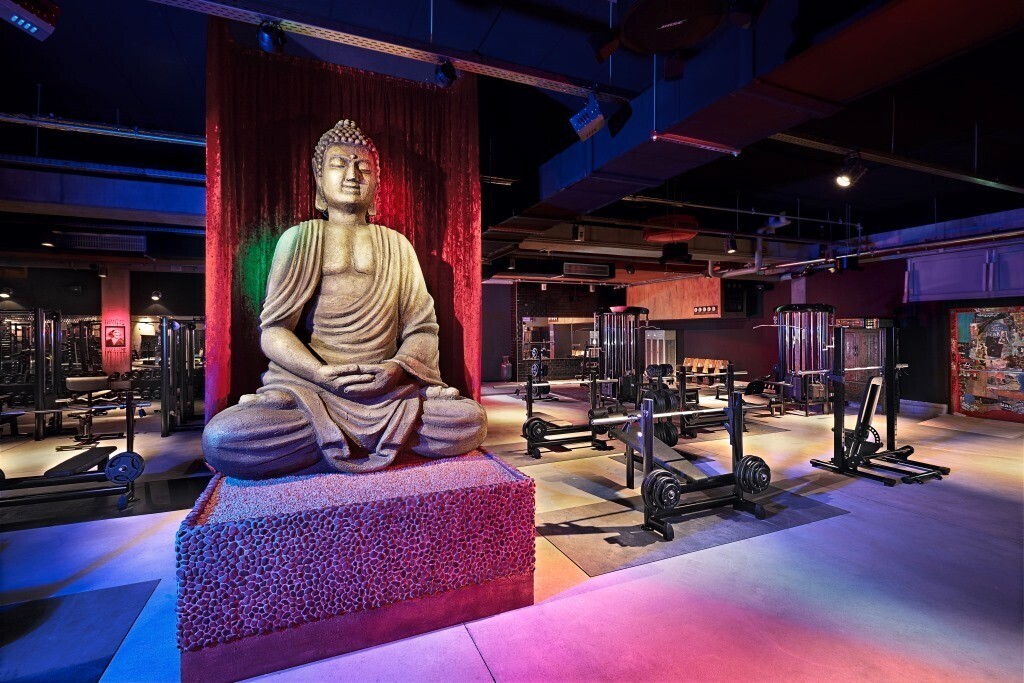351m² office