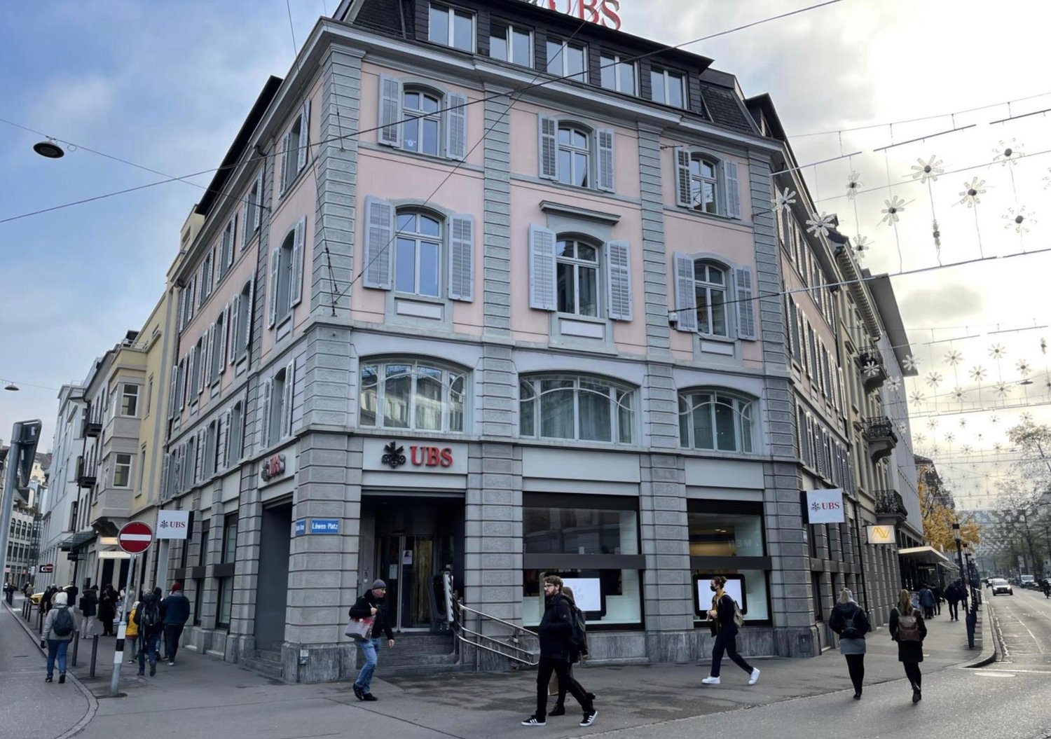 Commerce de 200m²