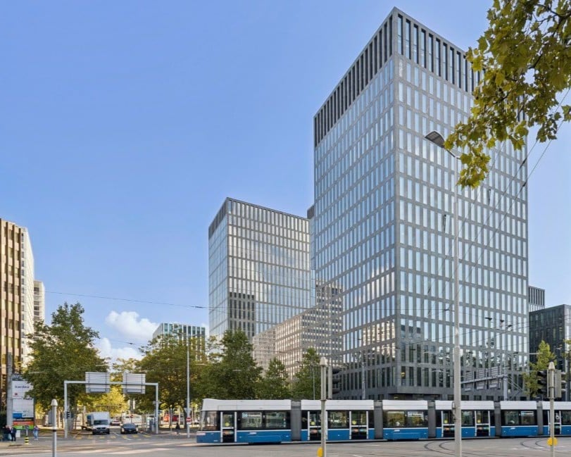 1298m² office