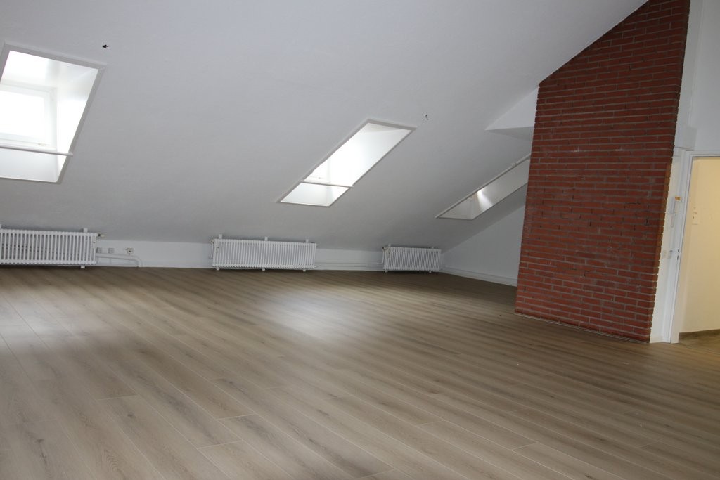 54m² commercial