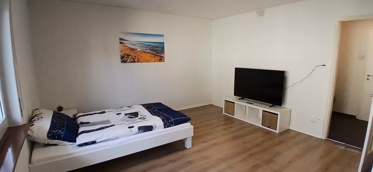 Camera in un appartamento condiviso, foto 4 di 10