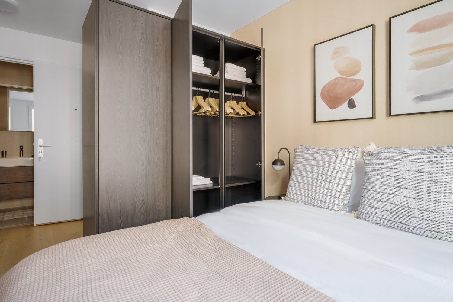 1 room furnished flat