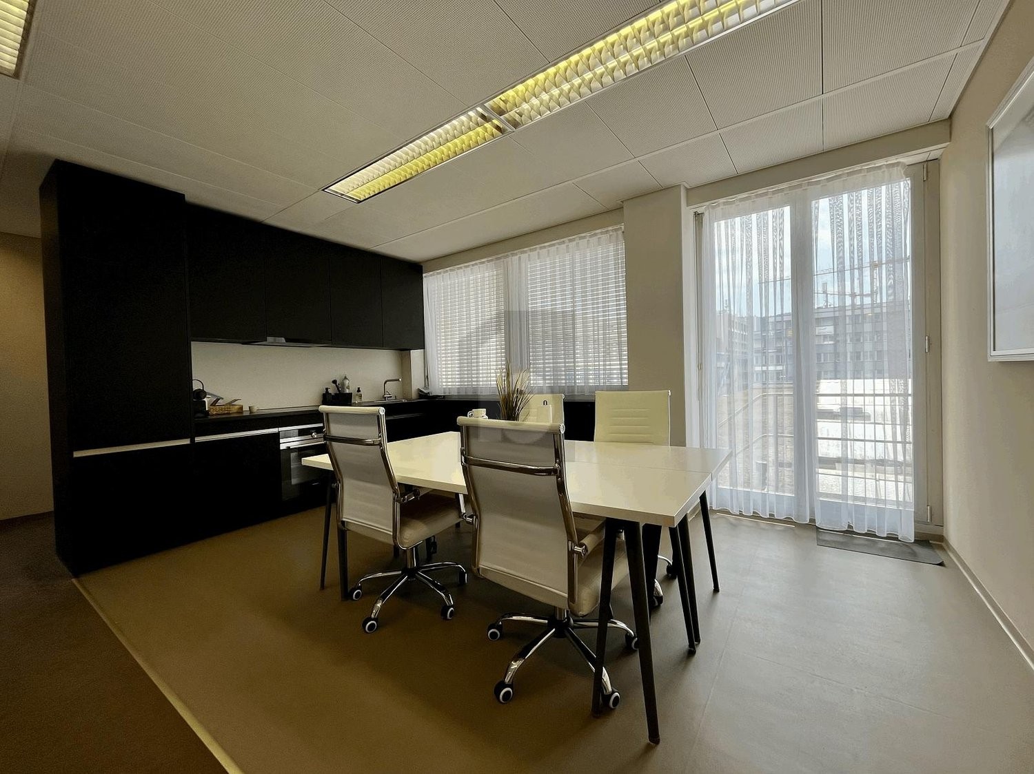 452m² bureau