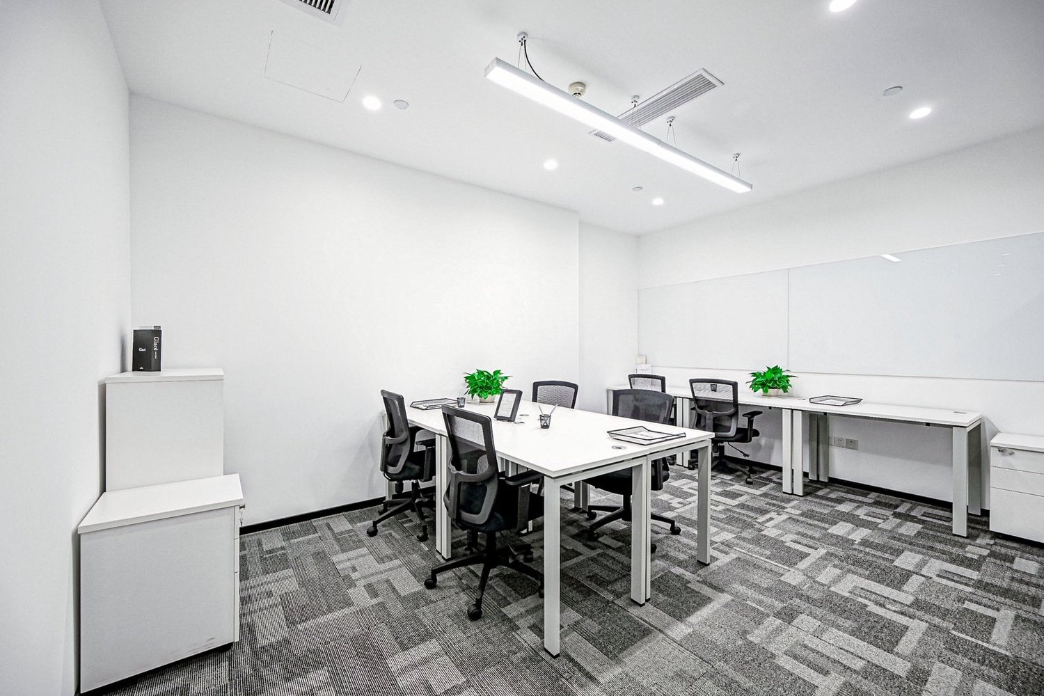 150m² office
