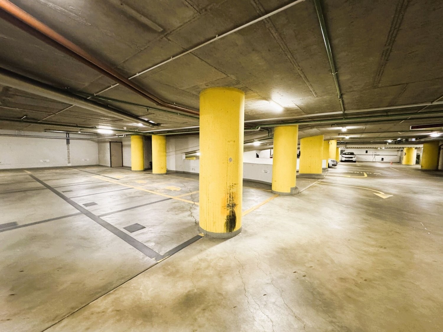 Underground slot