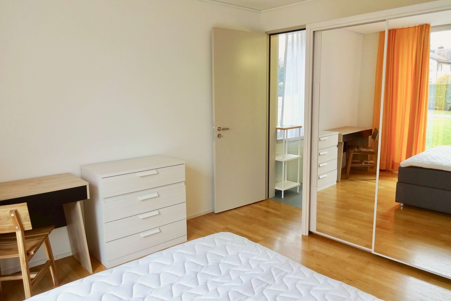 Room in a shared flat, Foto 1 von 6