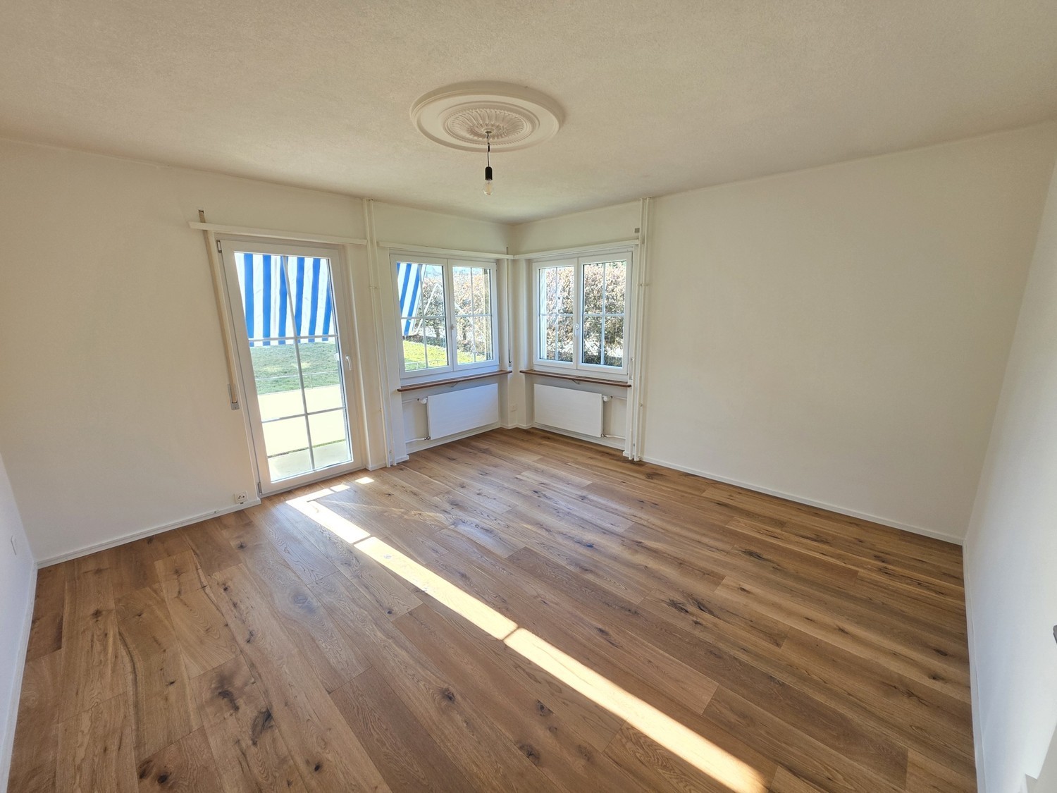 3 rooms apartment, Foto 1 von 8