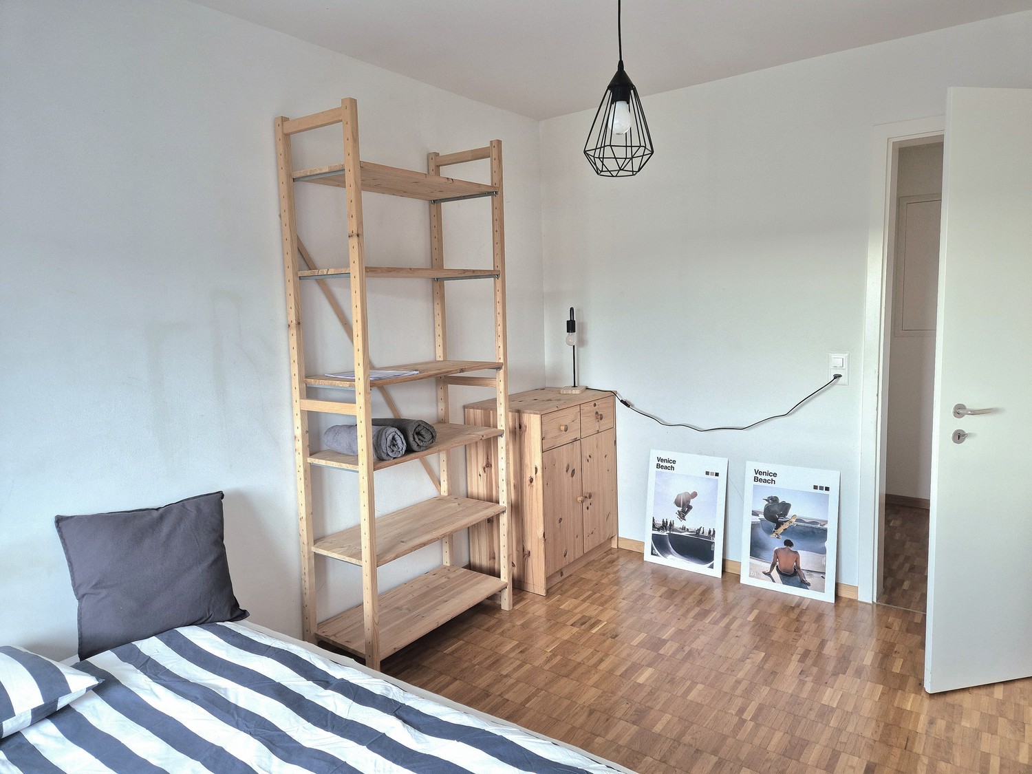 Room in a shared flat, Foto 1 von 3