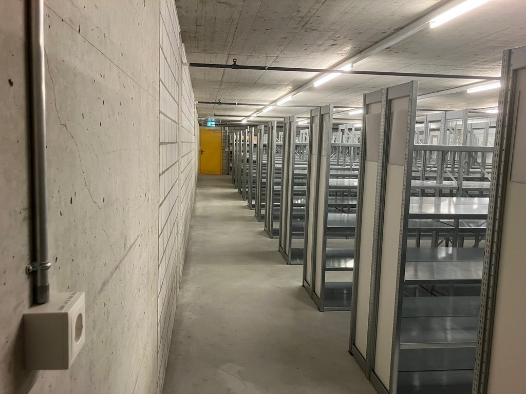 164m² storage room, Foto 2 von 2