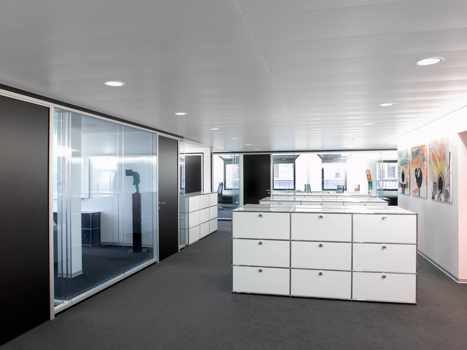1700m² office
