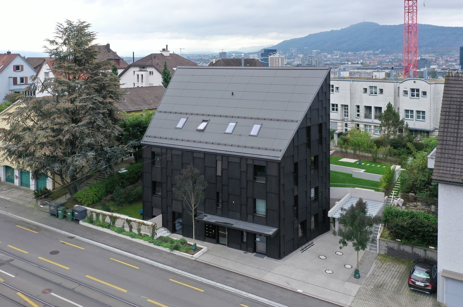 130m² commercial