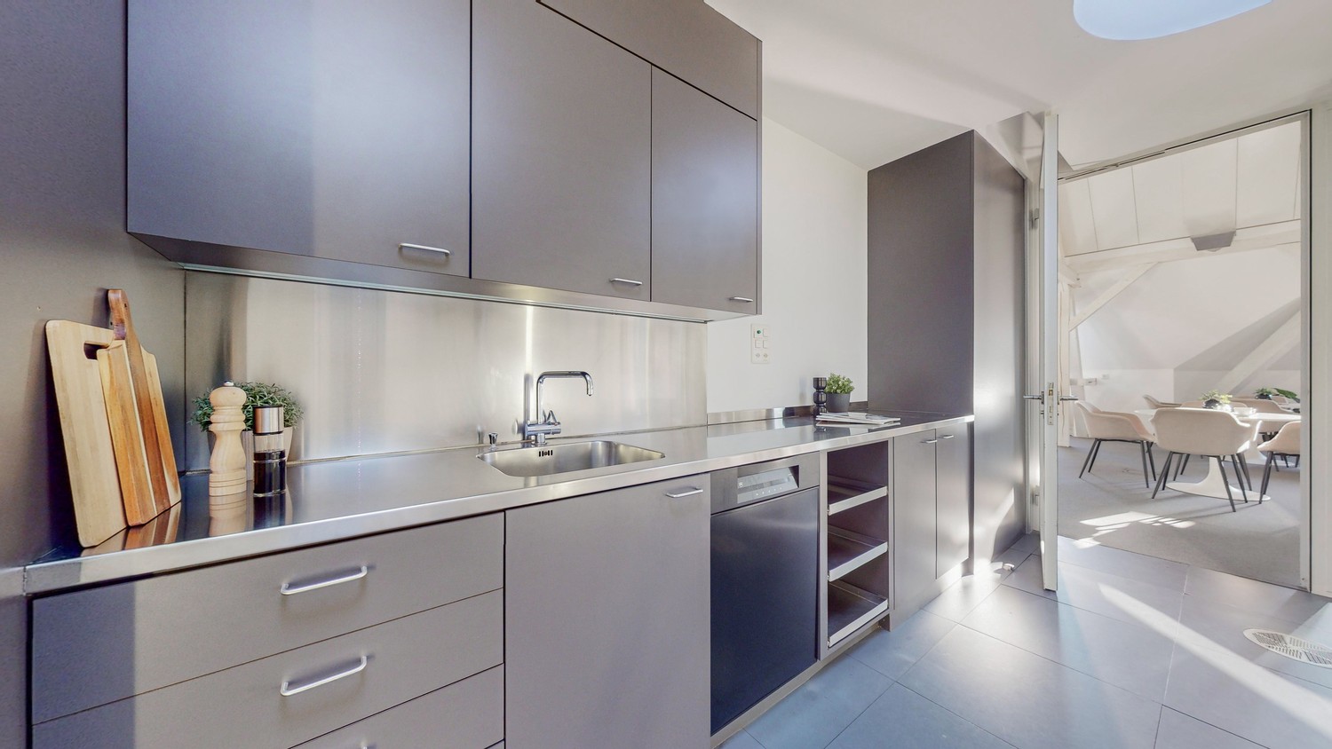 237m² office
