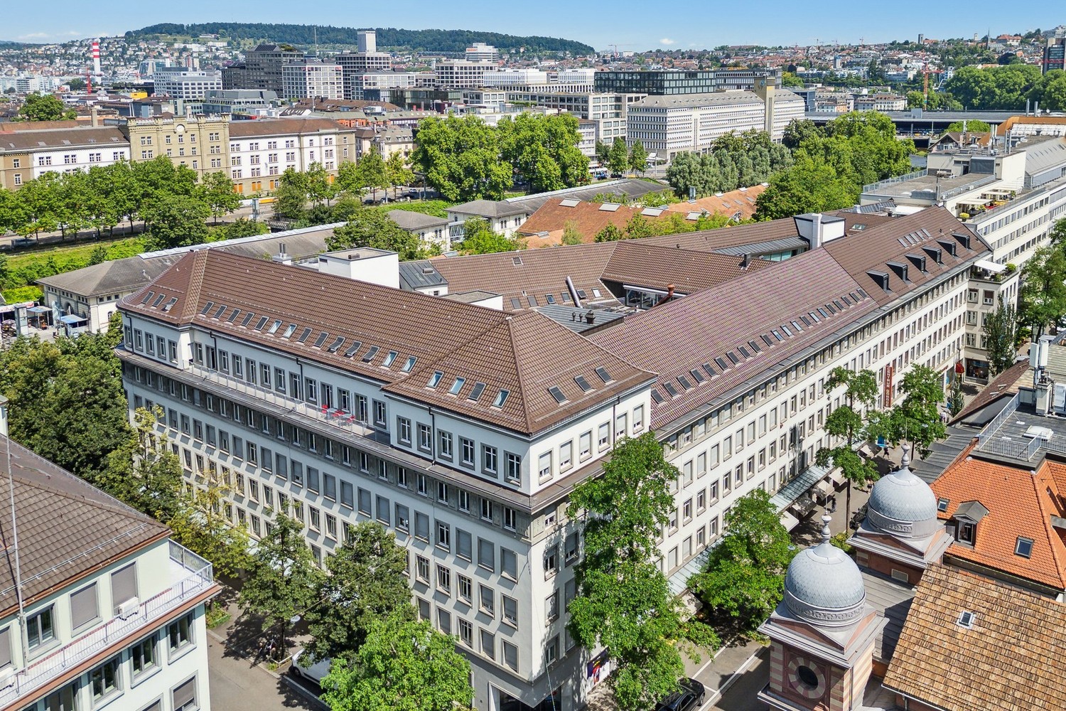 237m² office