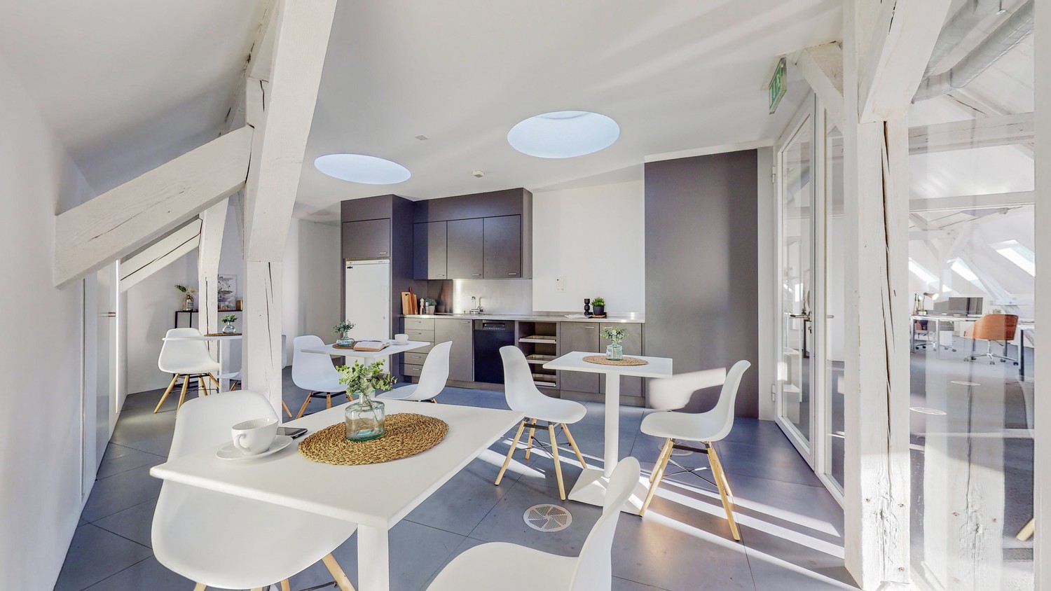 237m² office