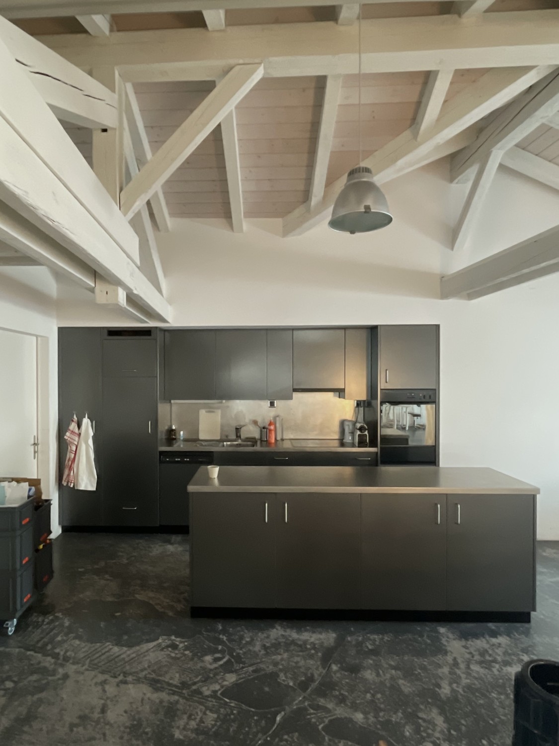 12m² office