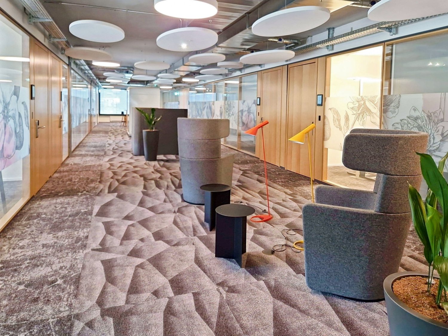 150m² office