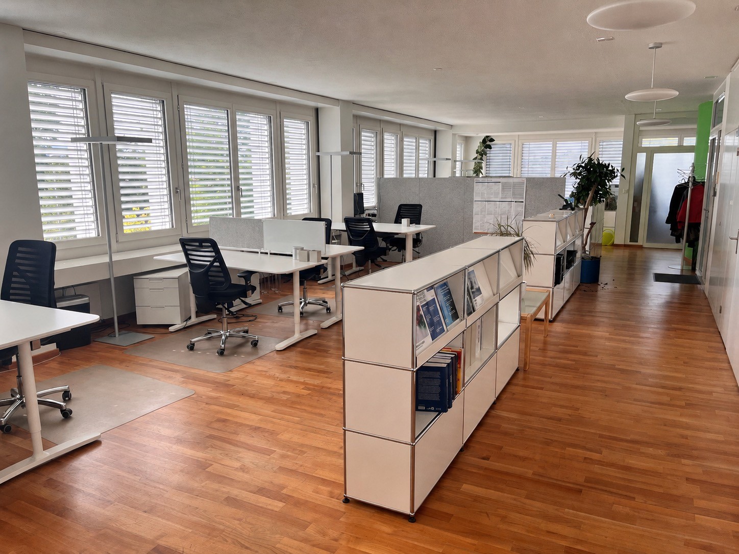 100m² commercial