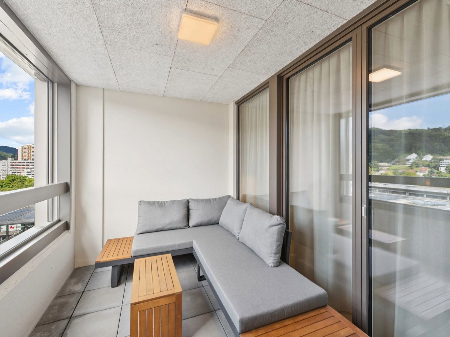 2 ½ rooms furnished flat