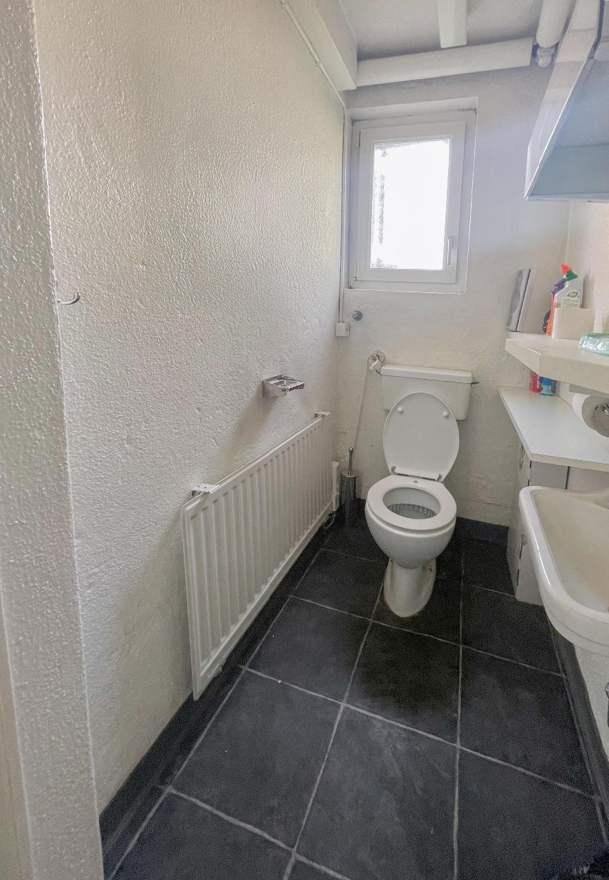45m² commercial