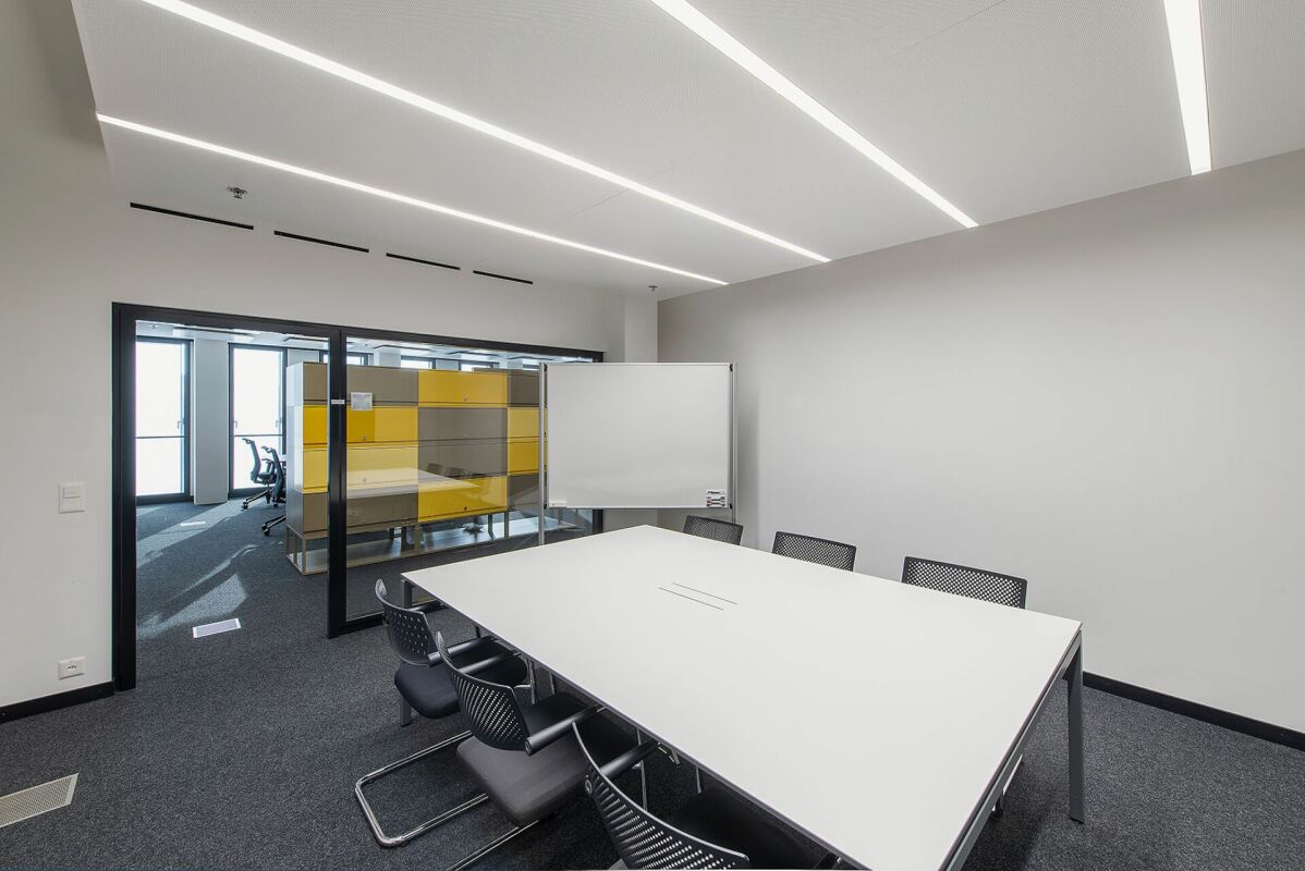 1986m² office