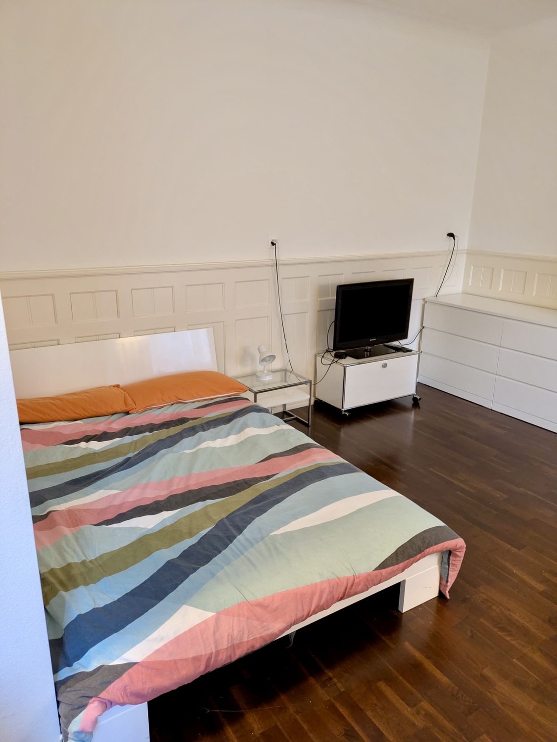 1 room apartment, Foto 1 von 10