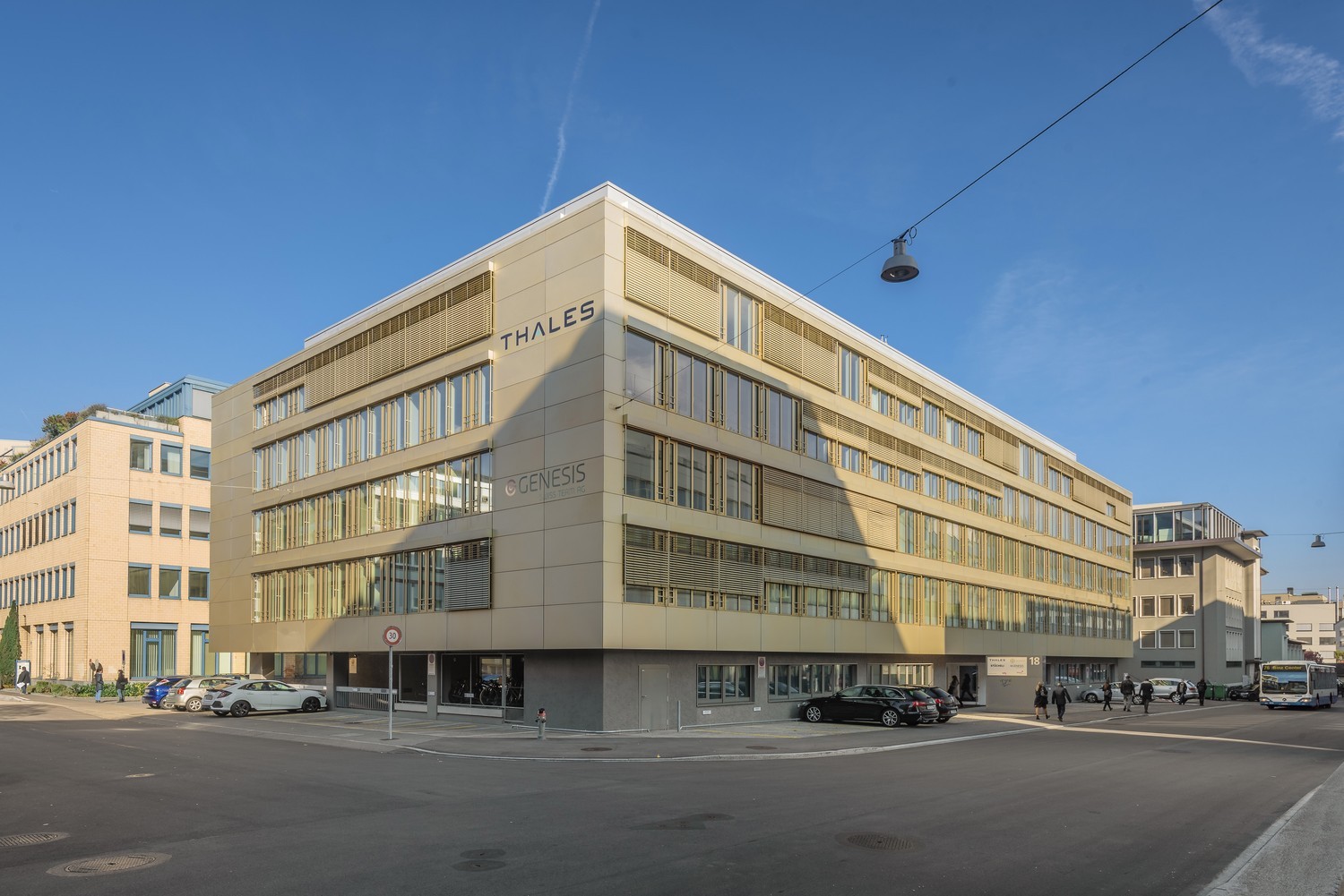 798m² bureau