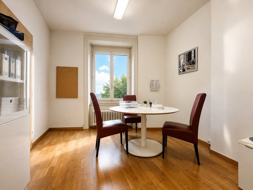 63m² office