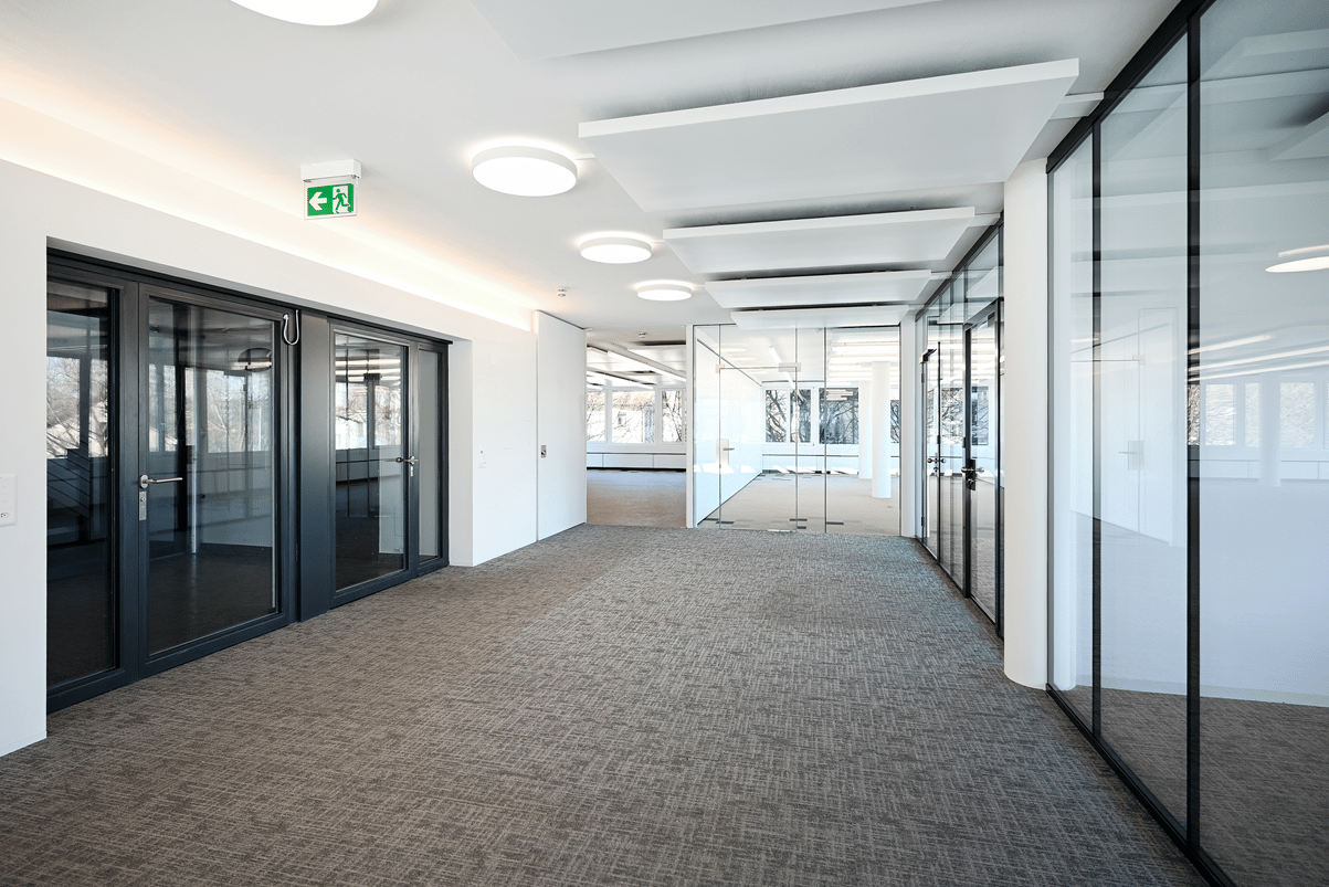758m² ufficio
