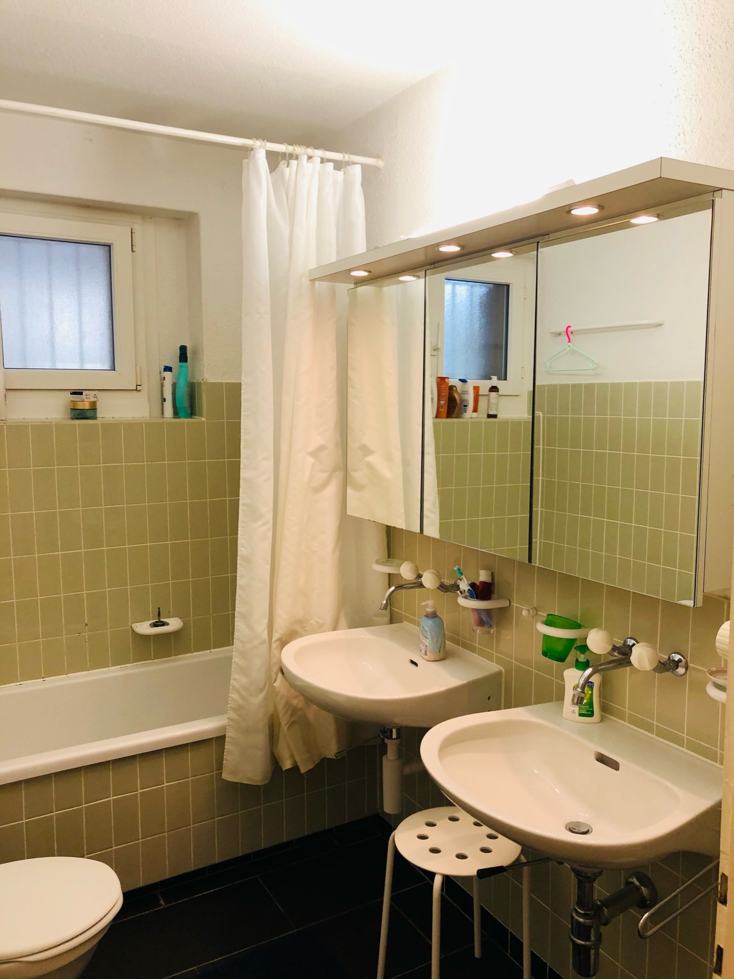 1 room single room