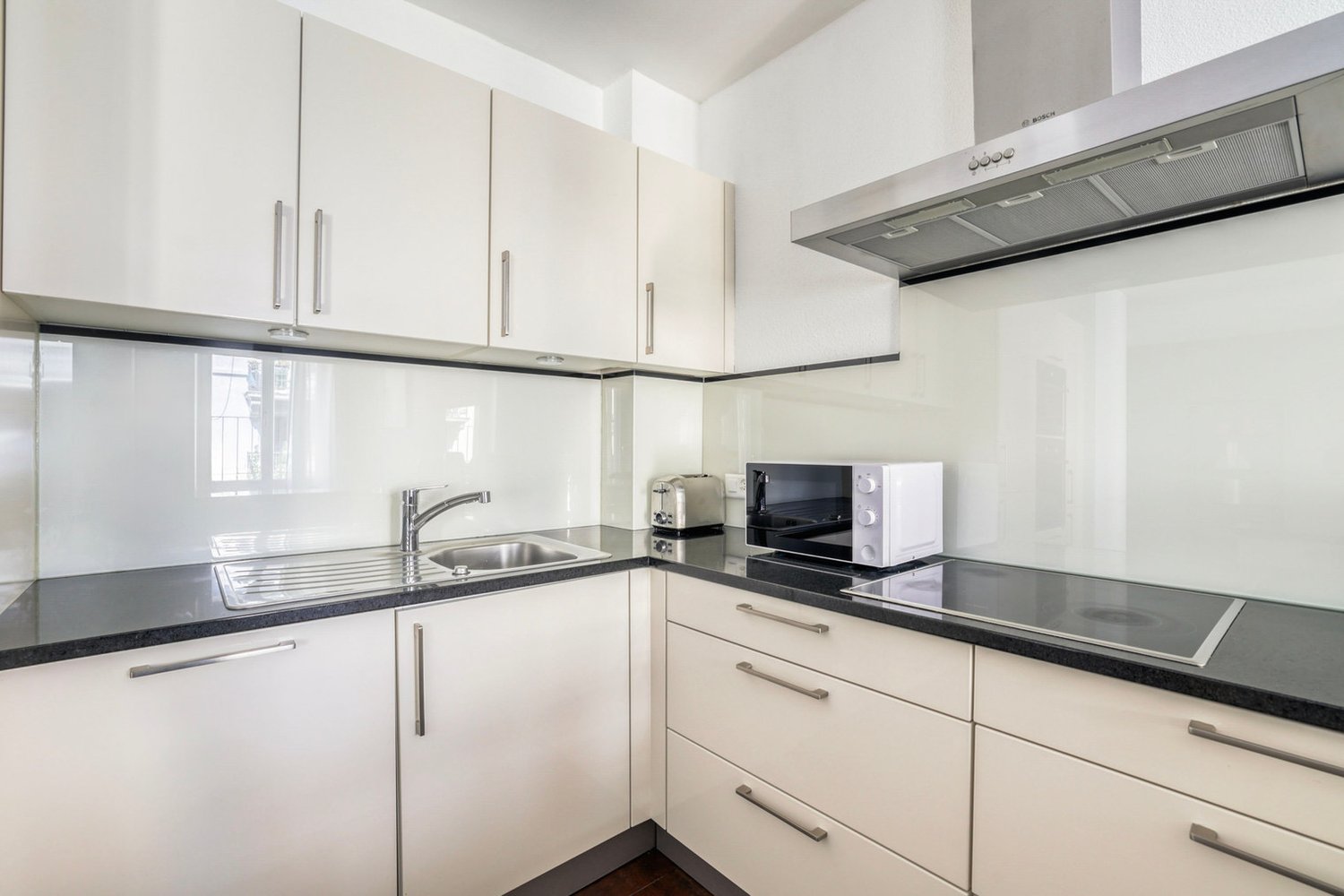 3 rooms furnished flat (10)