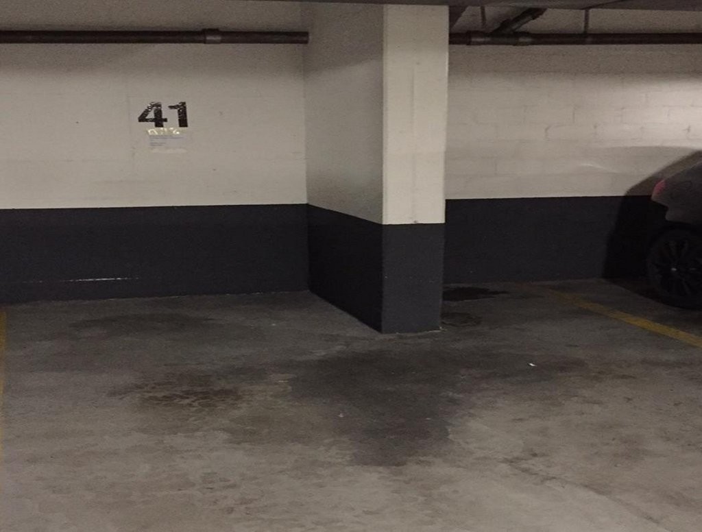 Place de parc souterrain

Nous louons, immédiatement ou à convenir, des places de stationnement pour CHF 165.00 plus 8.1 % de TVA. 


Avons-nous suscité votre intérêt ? 


Dans ce cas, n'hésitez pas à nous contacter via le formulaire de contact.