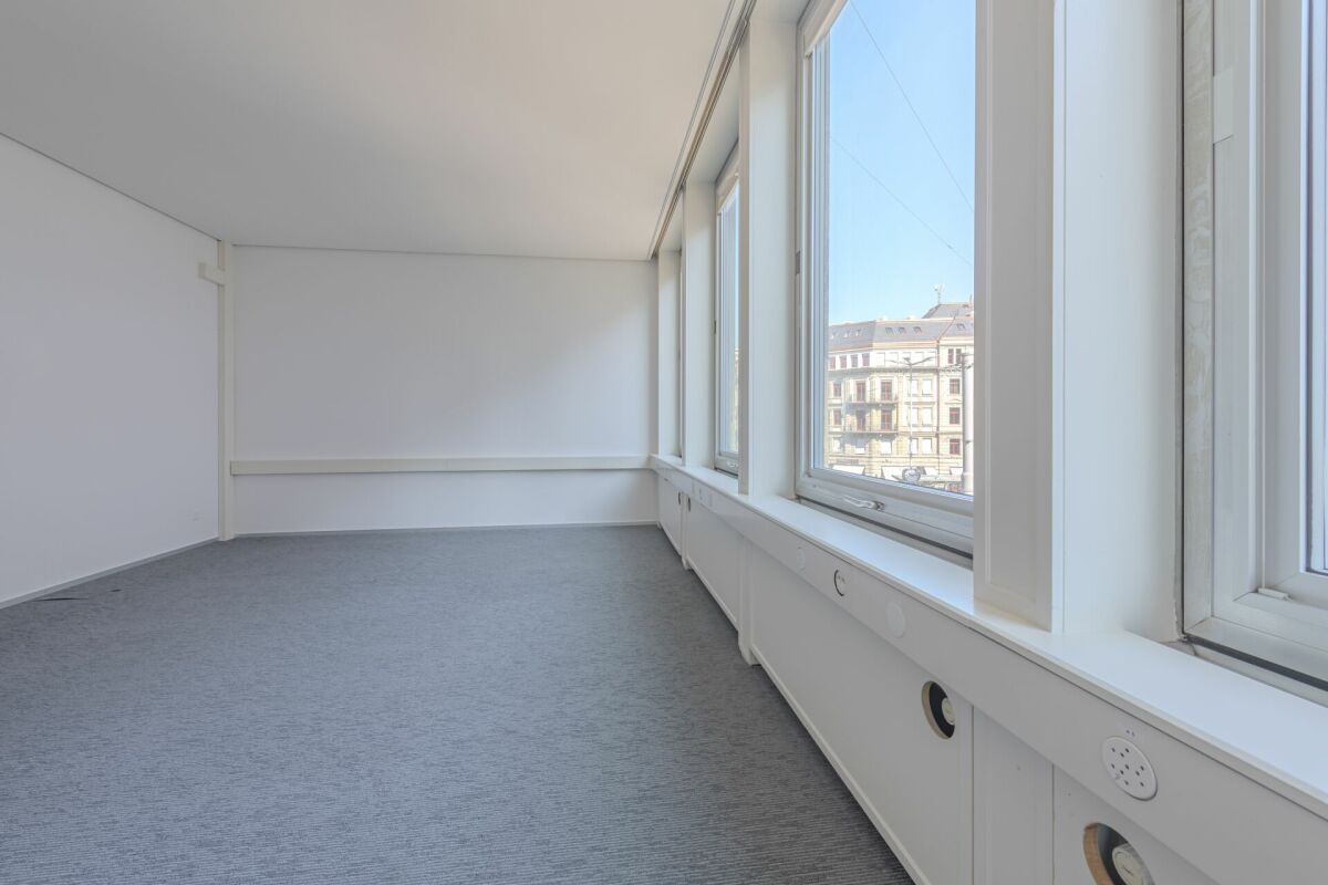 370m² de bureaux