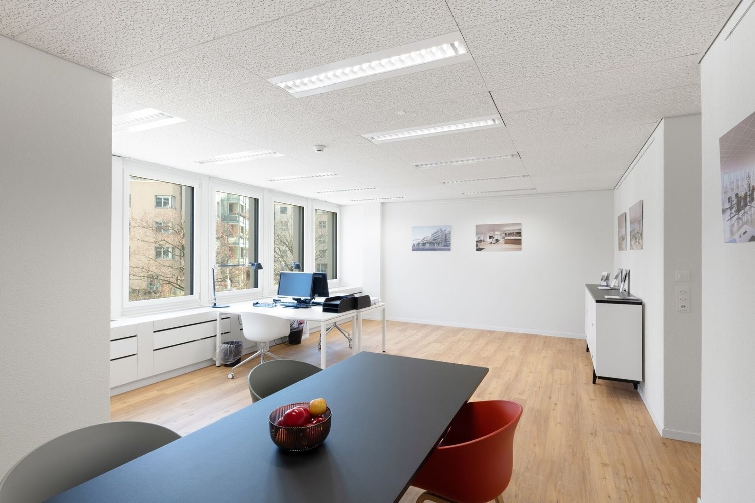 34m² office