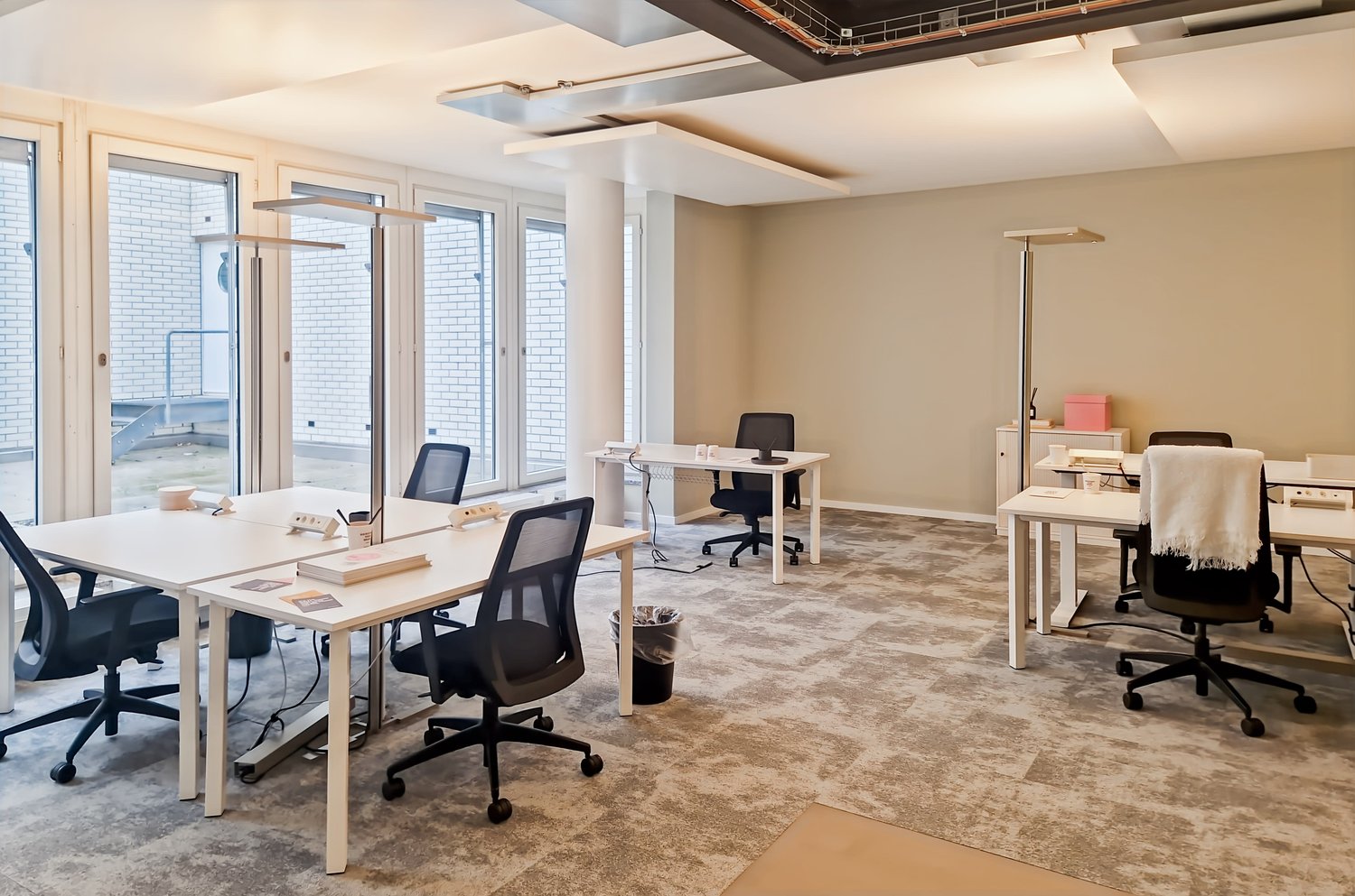 110m² office