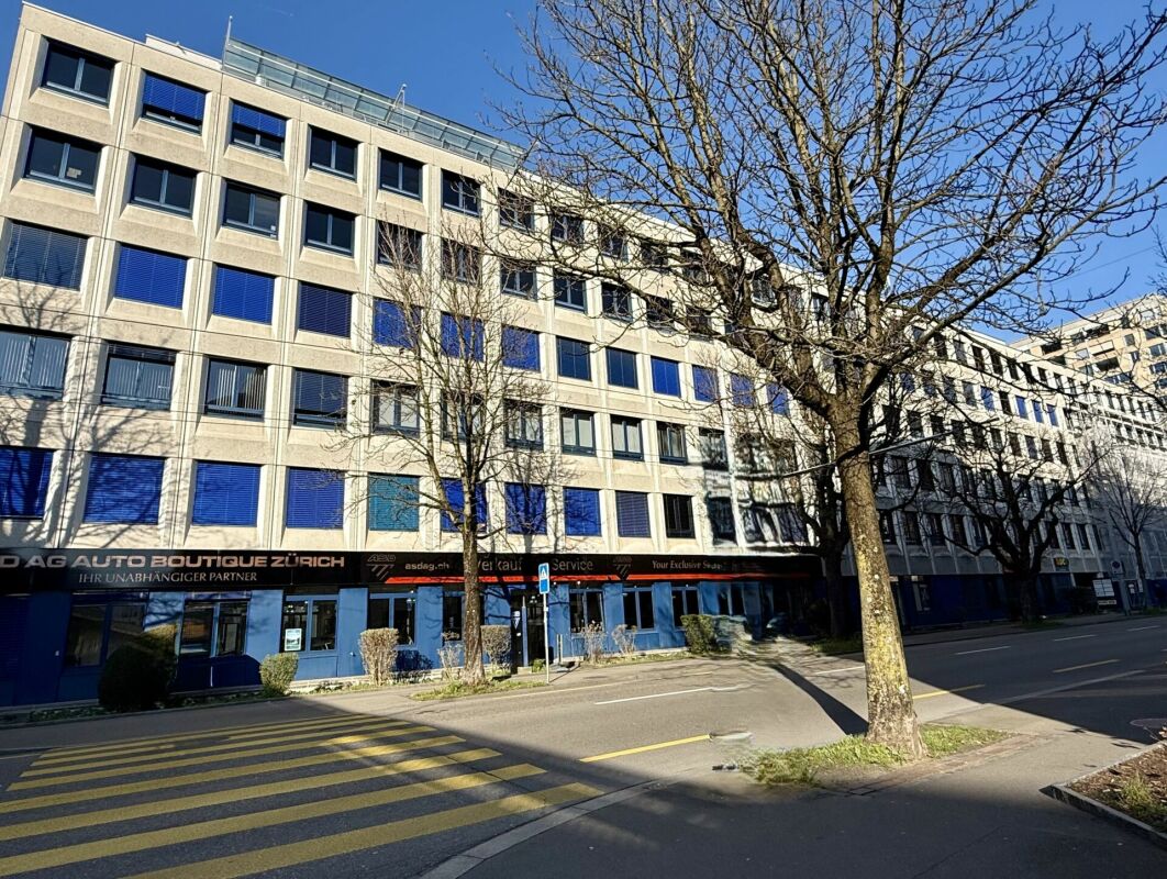 420m² office