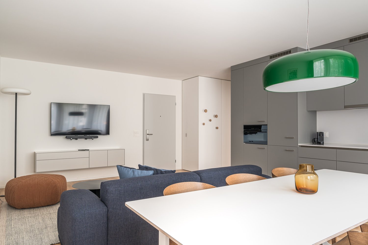 2 ½ Zimmer möblierte Wohnung (3)