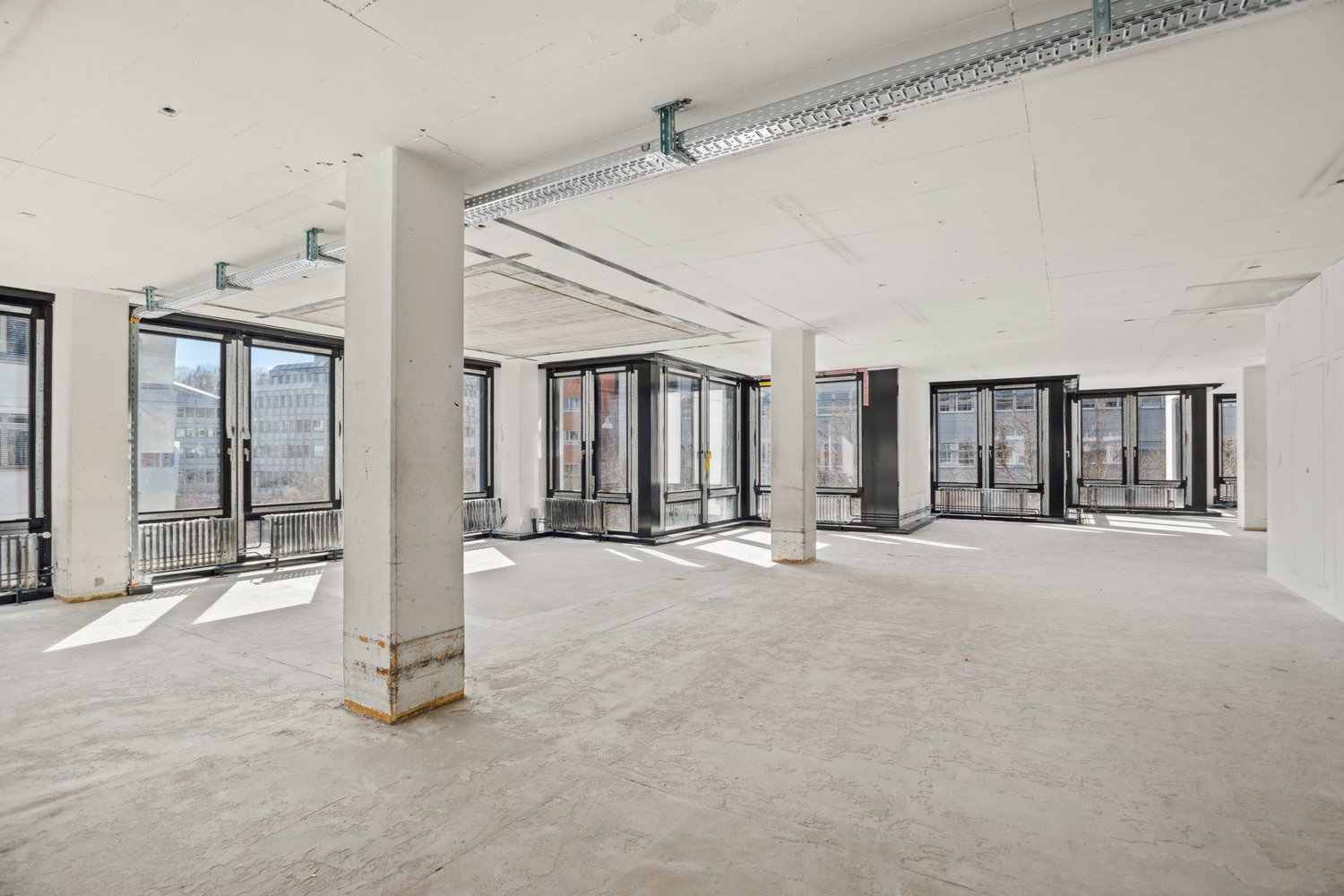 1320m² bureau