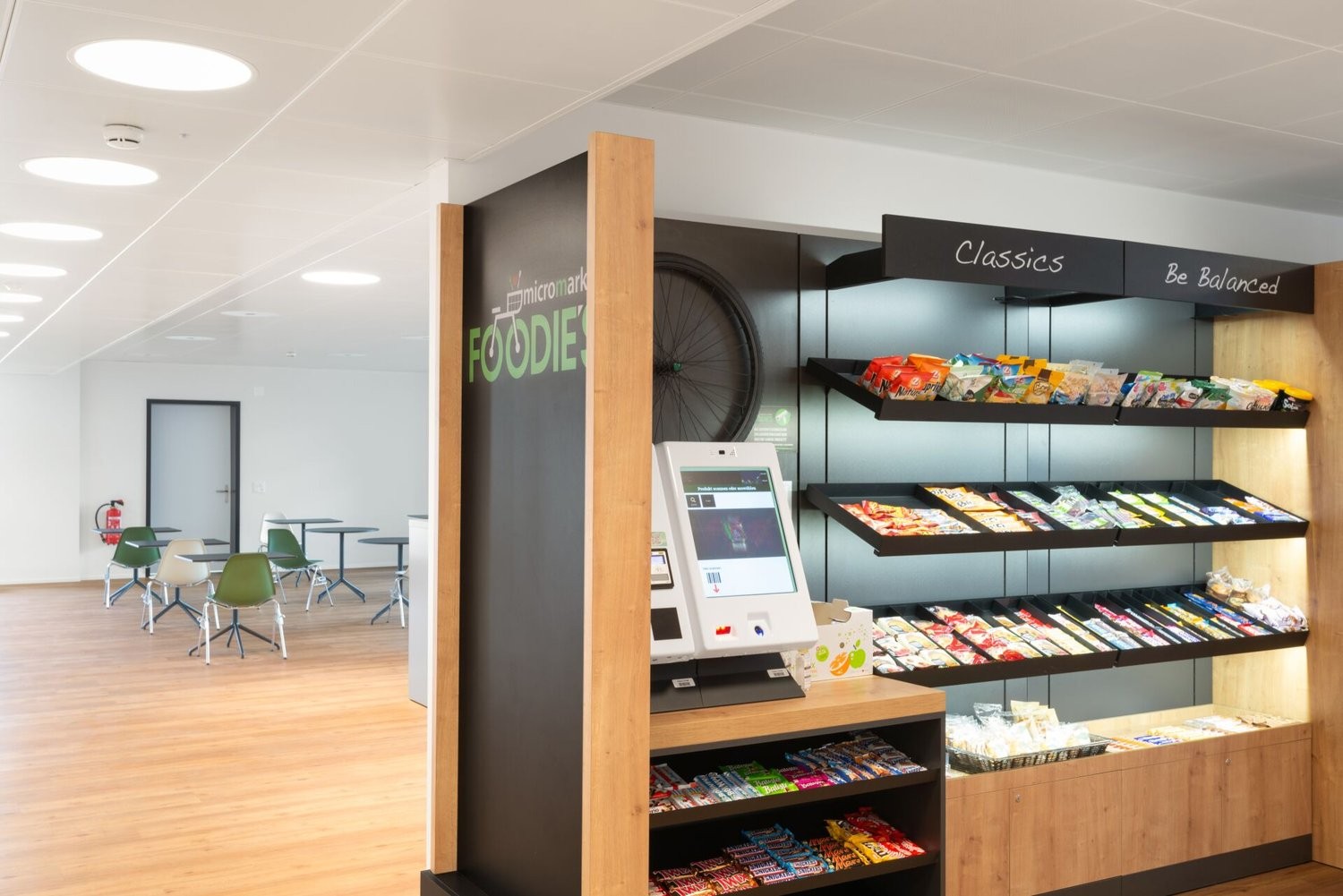 141m² commercial