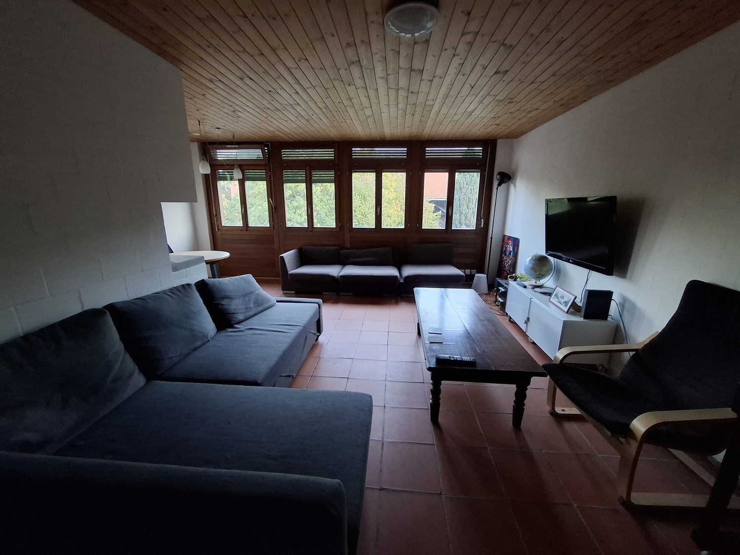 Camera in un appartamento condiviso, foto 2 di 3