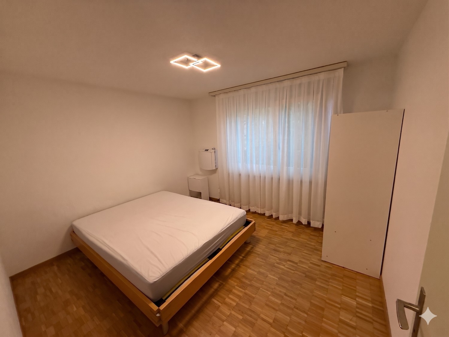 Room in a shared flat, Foto 1 von 6