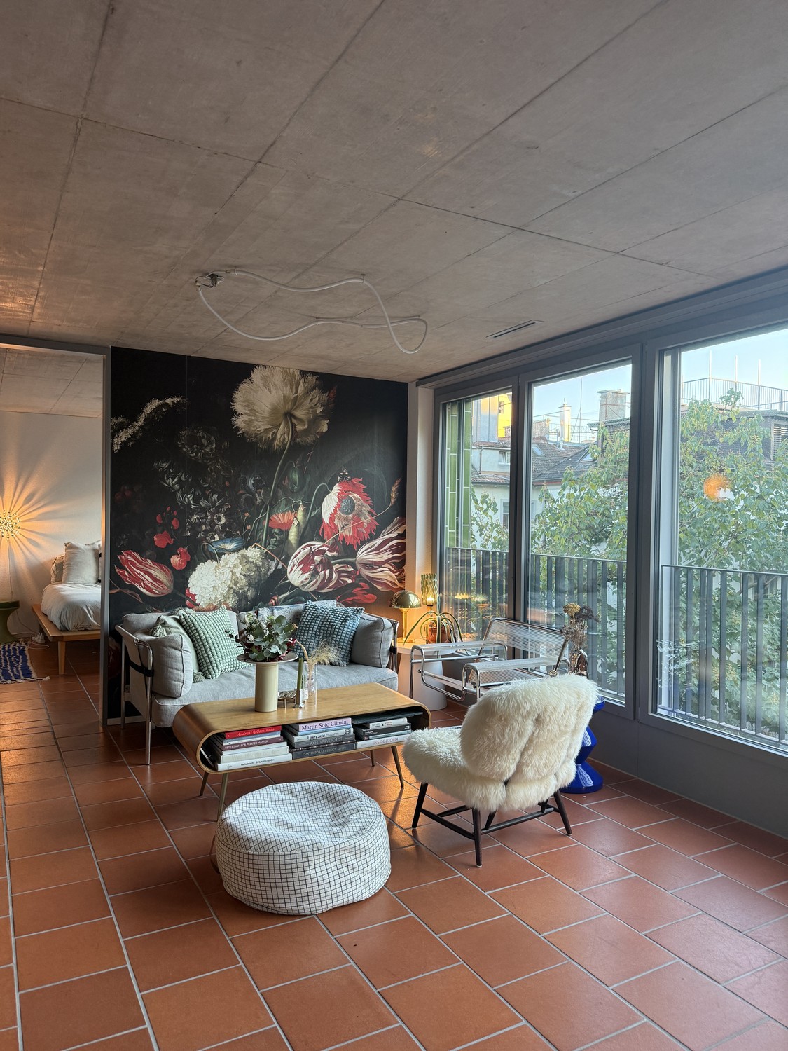 Appartement meublé en sous-location | 24 novembre – 12 janvier

Je loue mon appartement confortable, entièrement meublé, en sous-location du 24 novembre 2026 au 12 janvier 2027. La période peut également être adaptée de manière flexible après accord.

L'appartement est entièrement aménagé et équipé.